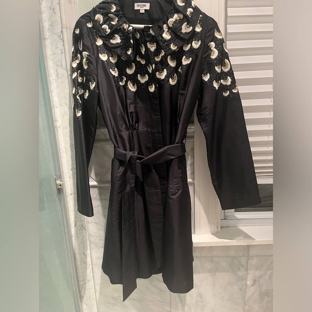 Moschino jeans belted embroidered taffeta coat